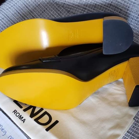 New FENDI Pumps Size 40.5 with dustbag Black & FENDI Yellow - Picture 6 of 7